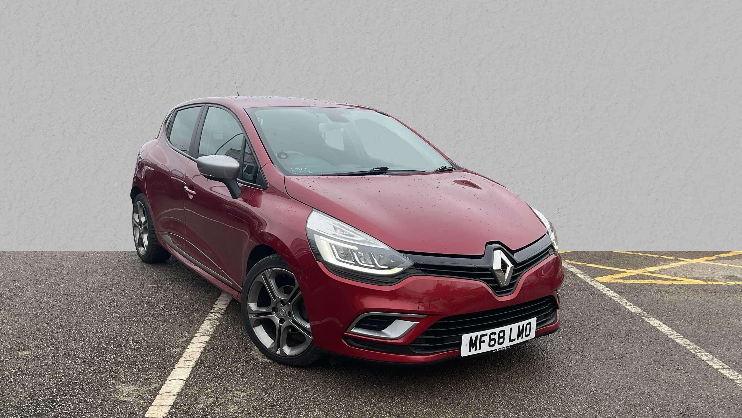 Main listing image - Renault Clio