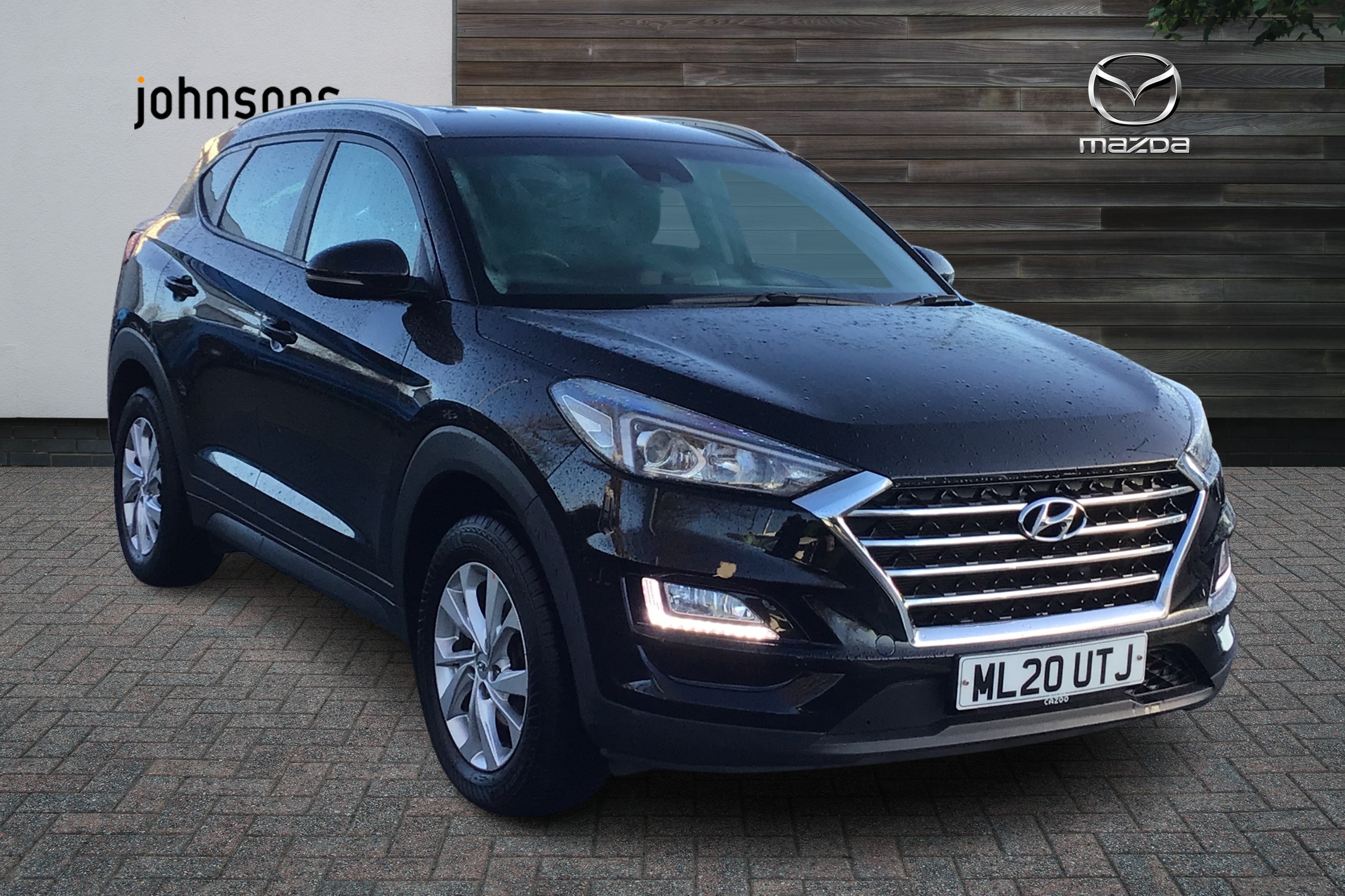 Main listing image - Hyundai Tucson