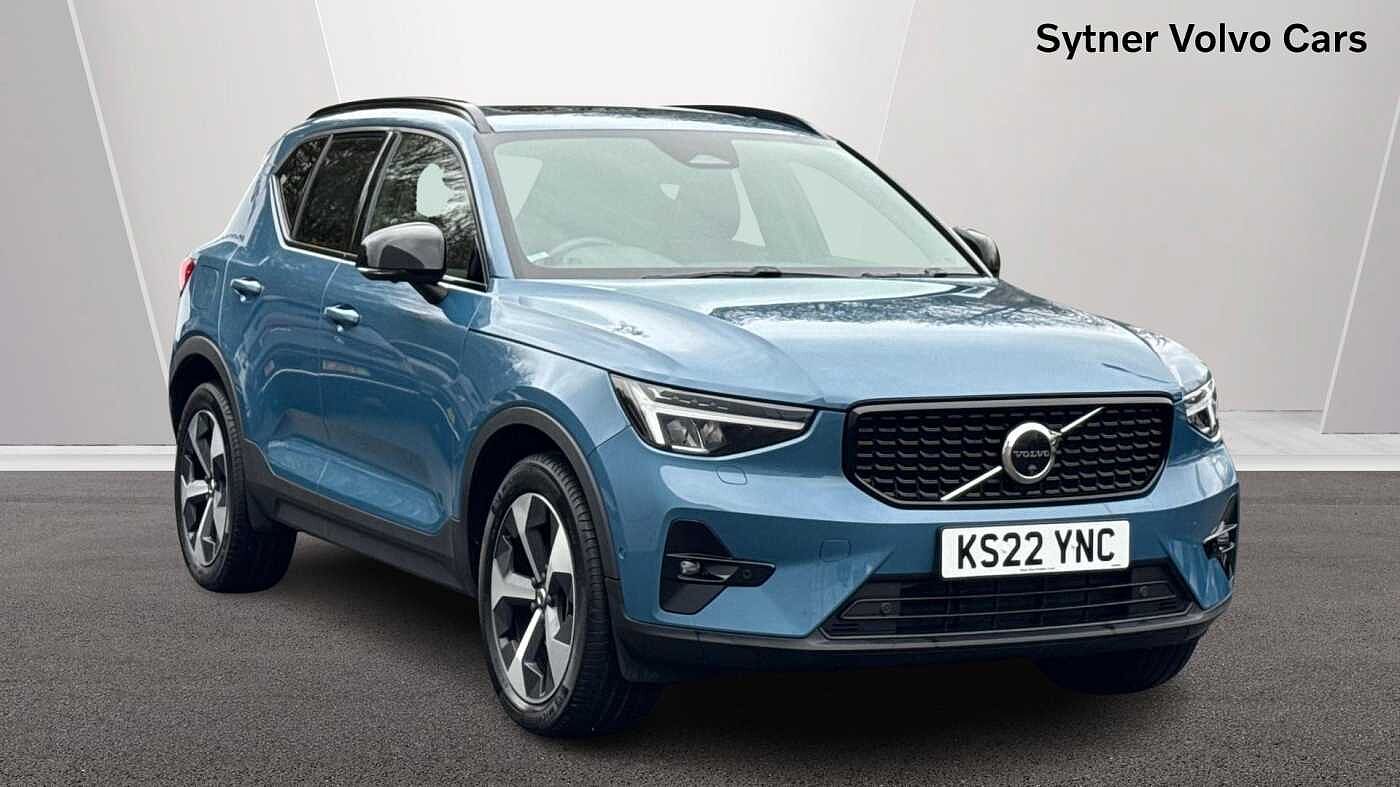 Main listing image - Volvo XC40