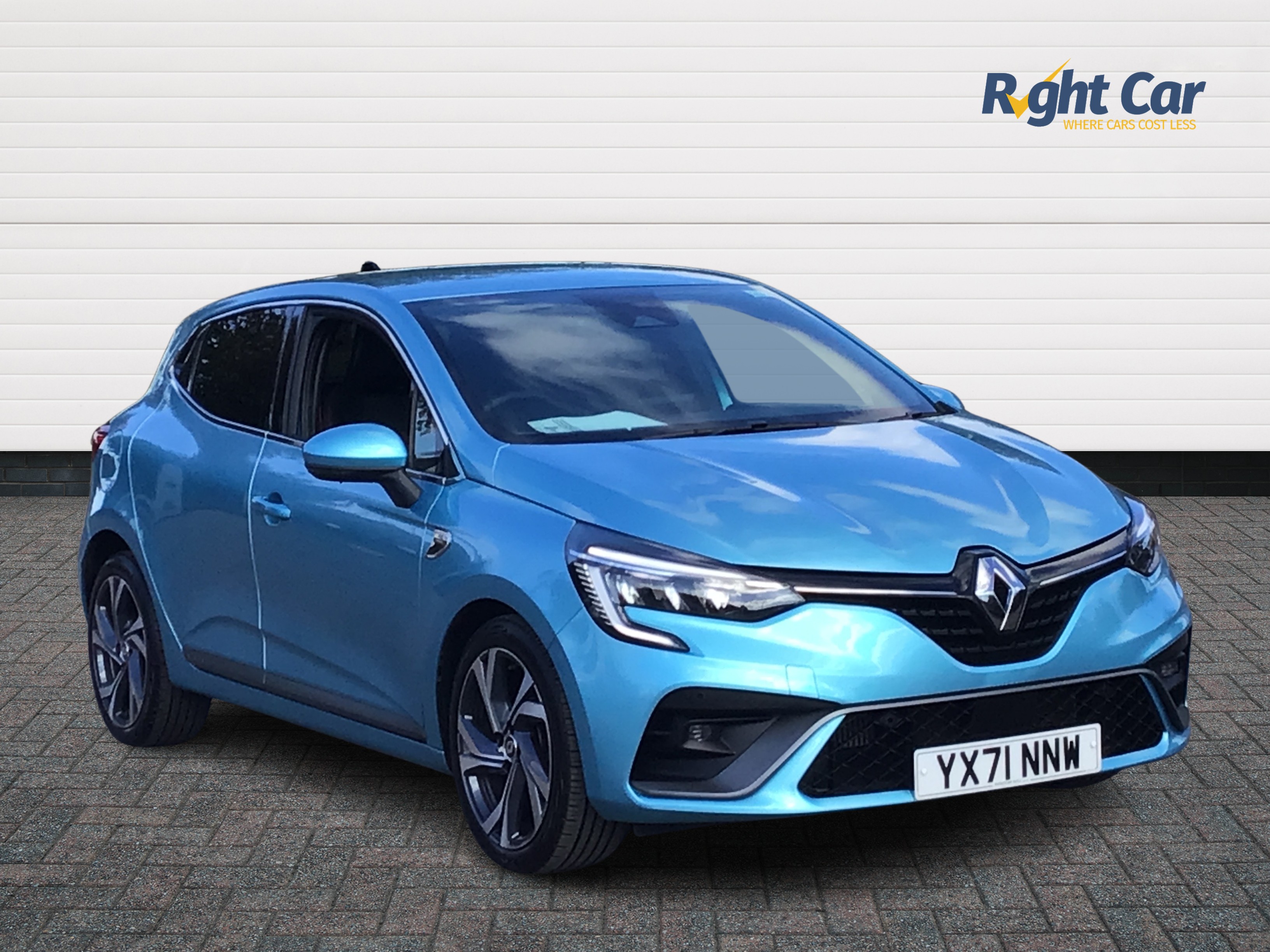 Main listing image - Renault Clio