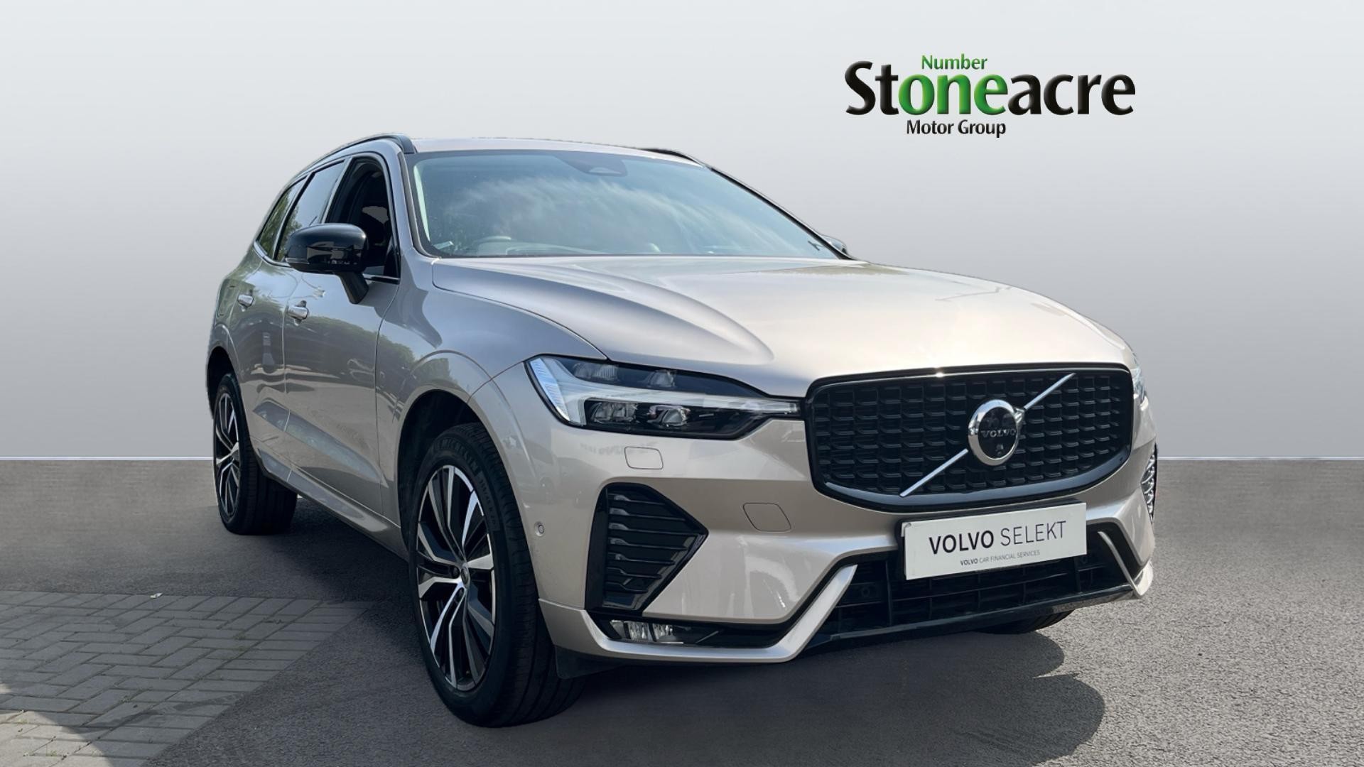 Main listing image - Volvo XC60