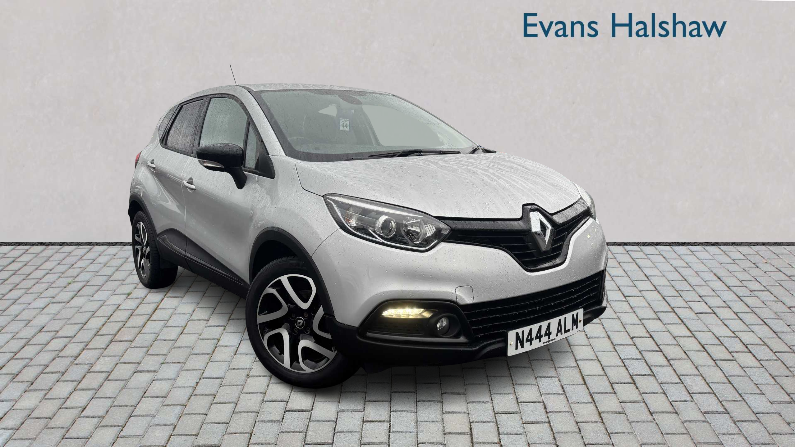 Main listing image - Renault Captur