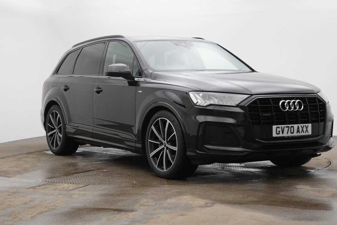 Main listing image - Audi Q7