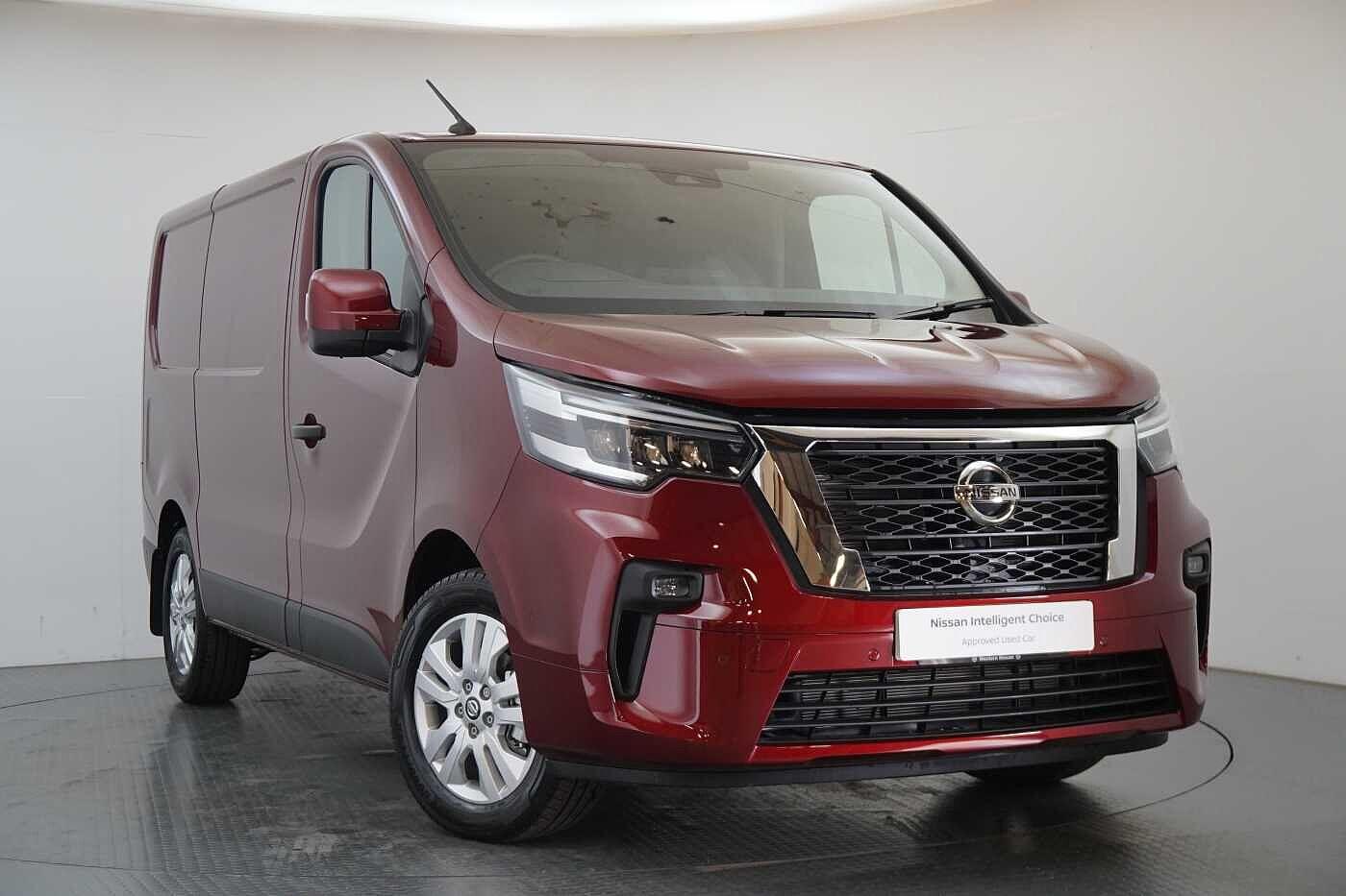 Main listing image - Nissan Primastar