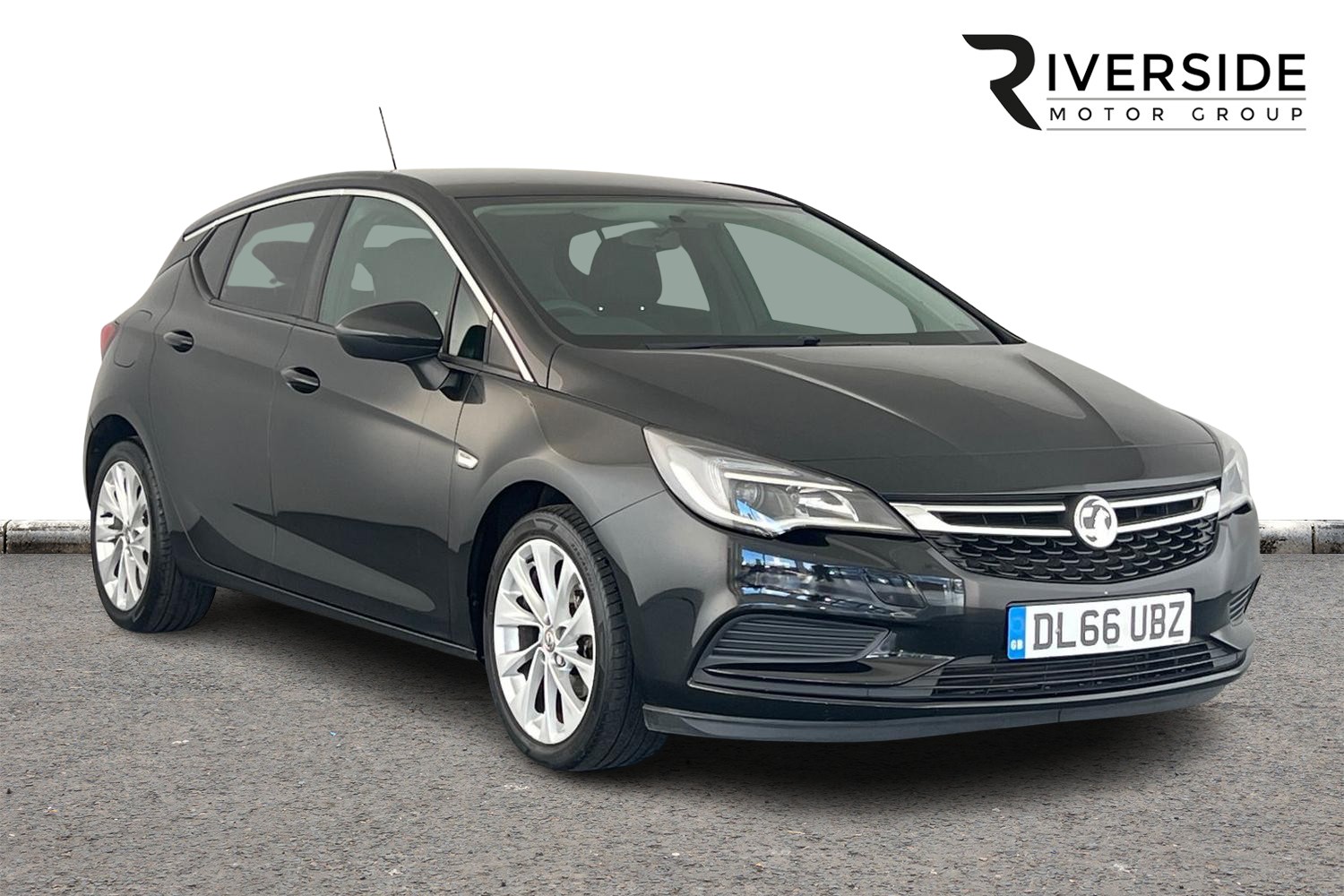 Main listing image - Vauxhall Astra