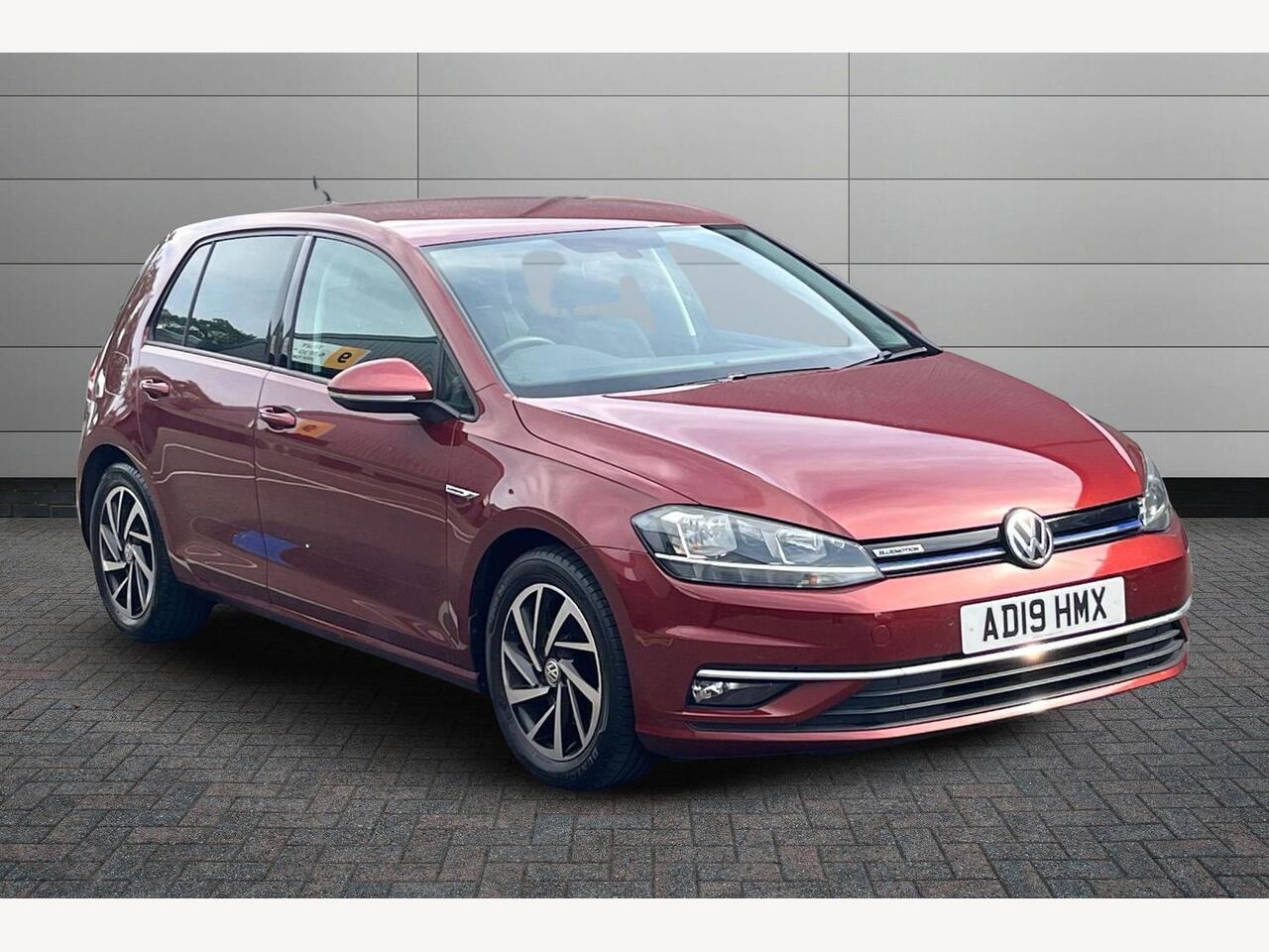 Main listing image - Volkswagen Golf