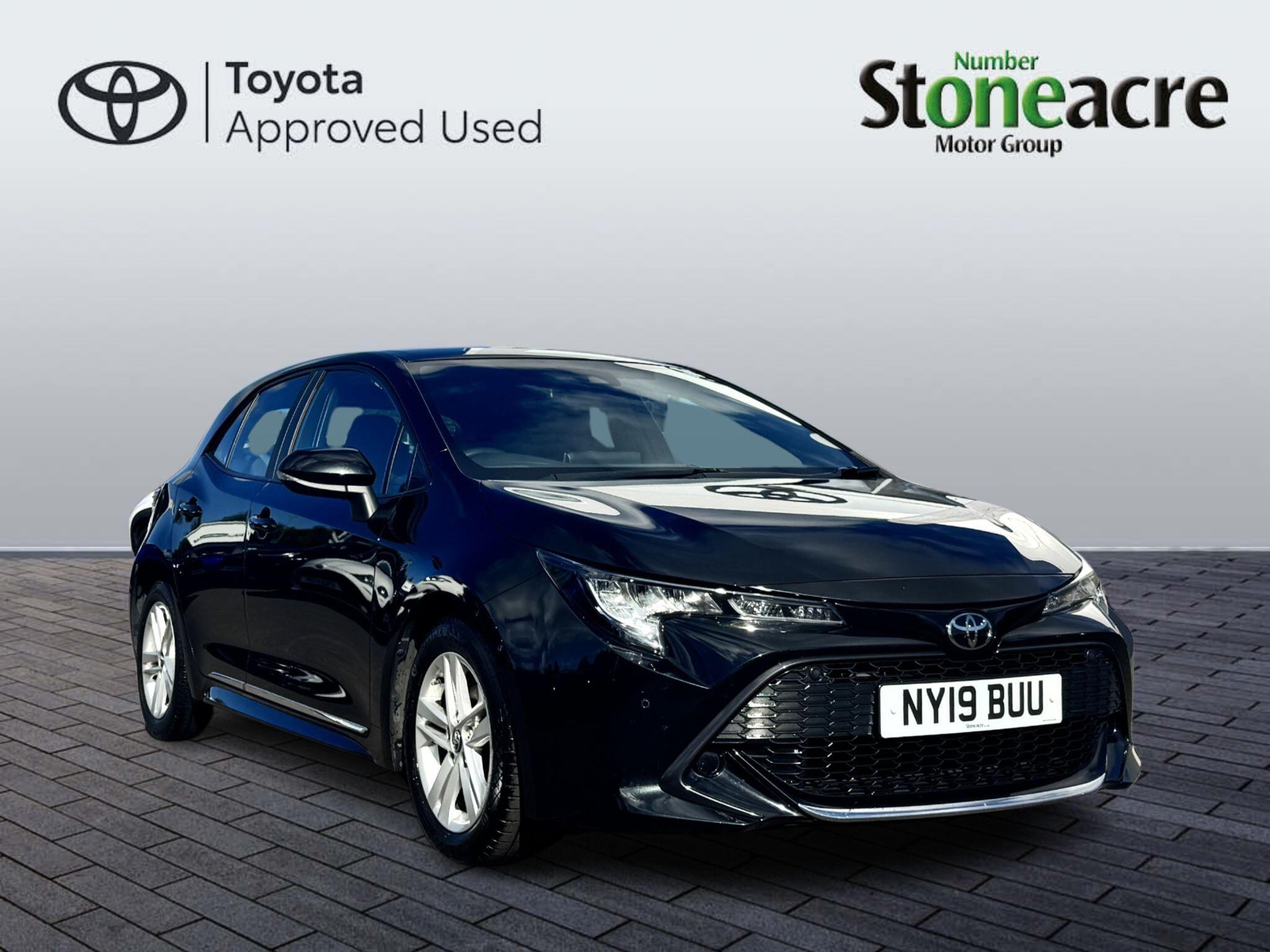 Main listing image - Toyota Corolla