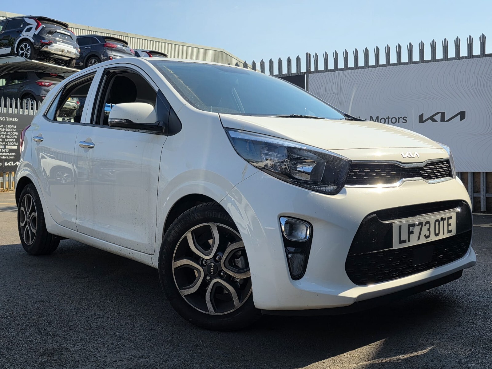 Main listing image - Kia Picanto