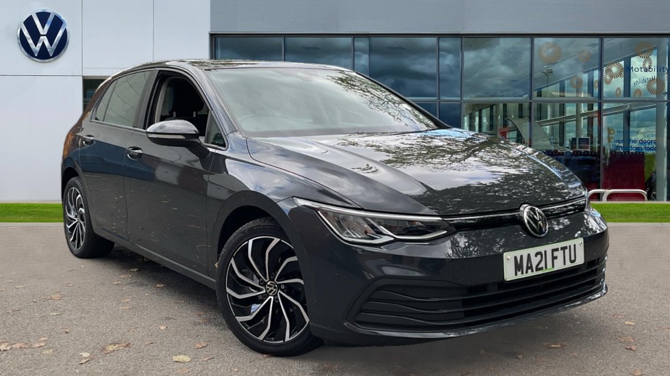 Main listing image - Volkswagen Golf