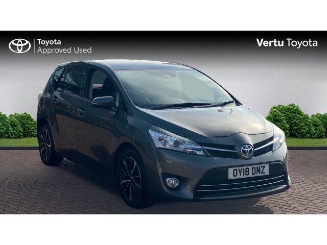 Main listing image - Toyota Verso