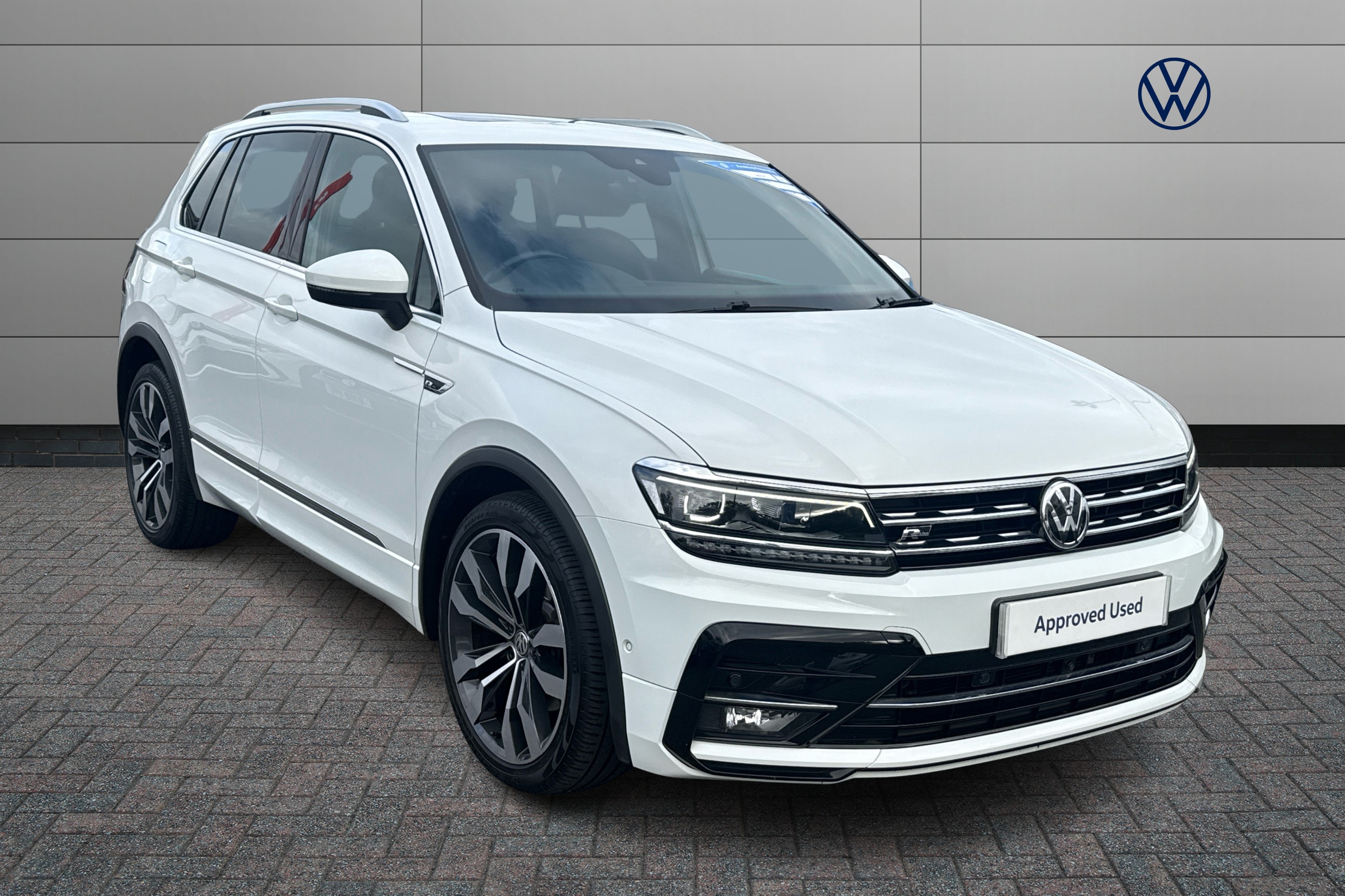 Main listing image - Volkswagen Tiguan