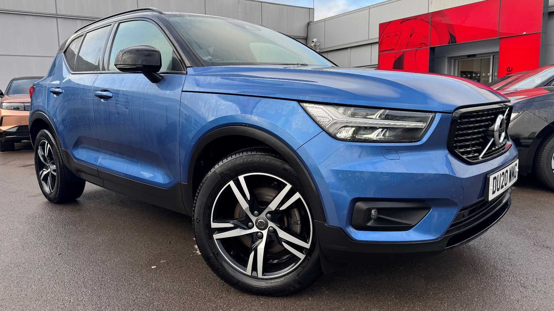 Main listing image - Volvo XC40