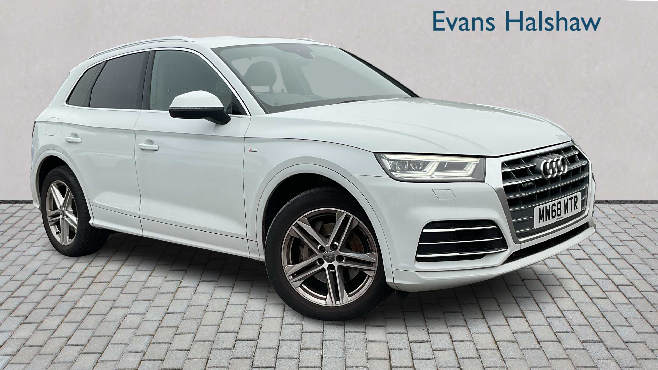 Main listing image - Audi Q5