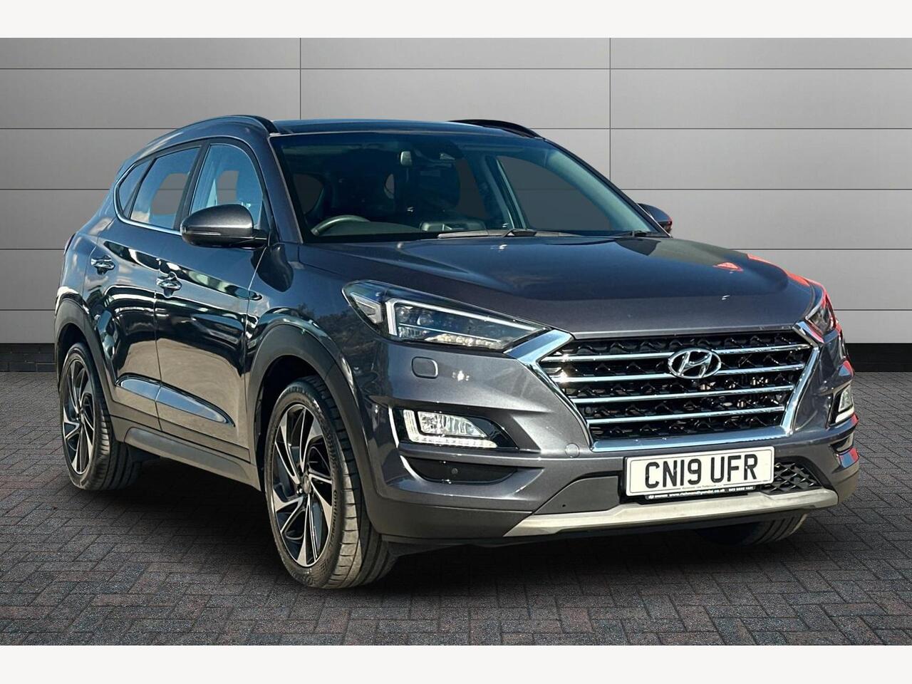 Main listing image - Hyundai Tucson
