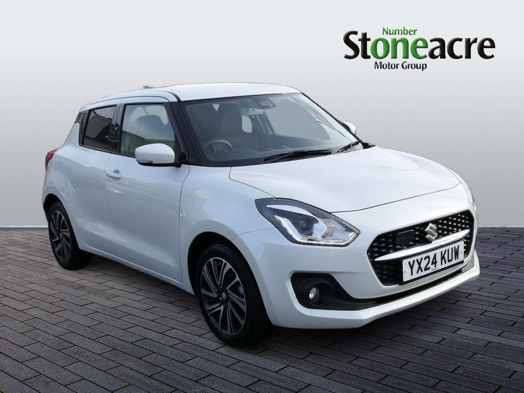 Main listing image - Suzuki Swift