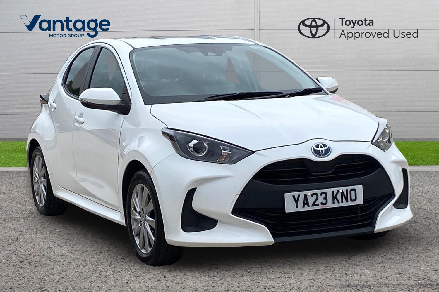 Main listing image - Toyota Yaris