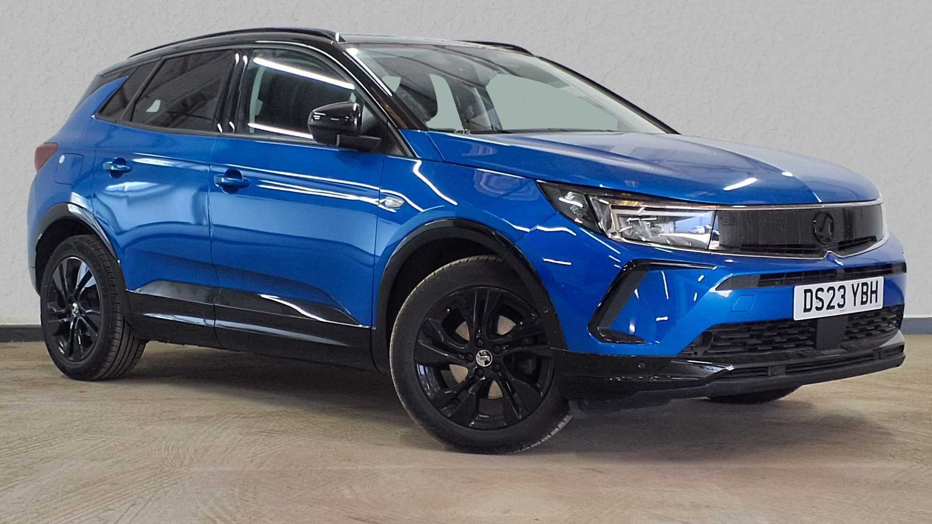Main listing image - Vauxhall Grandland