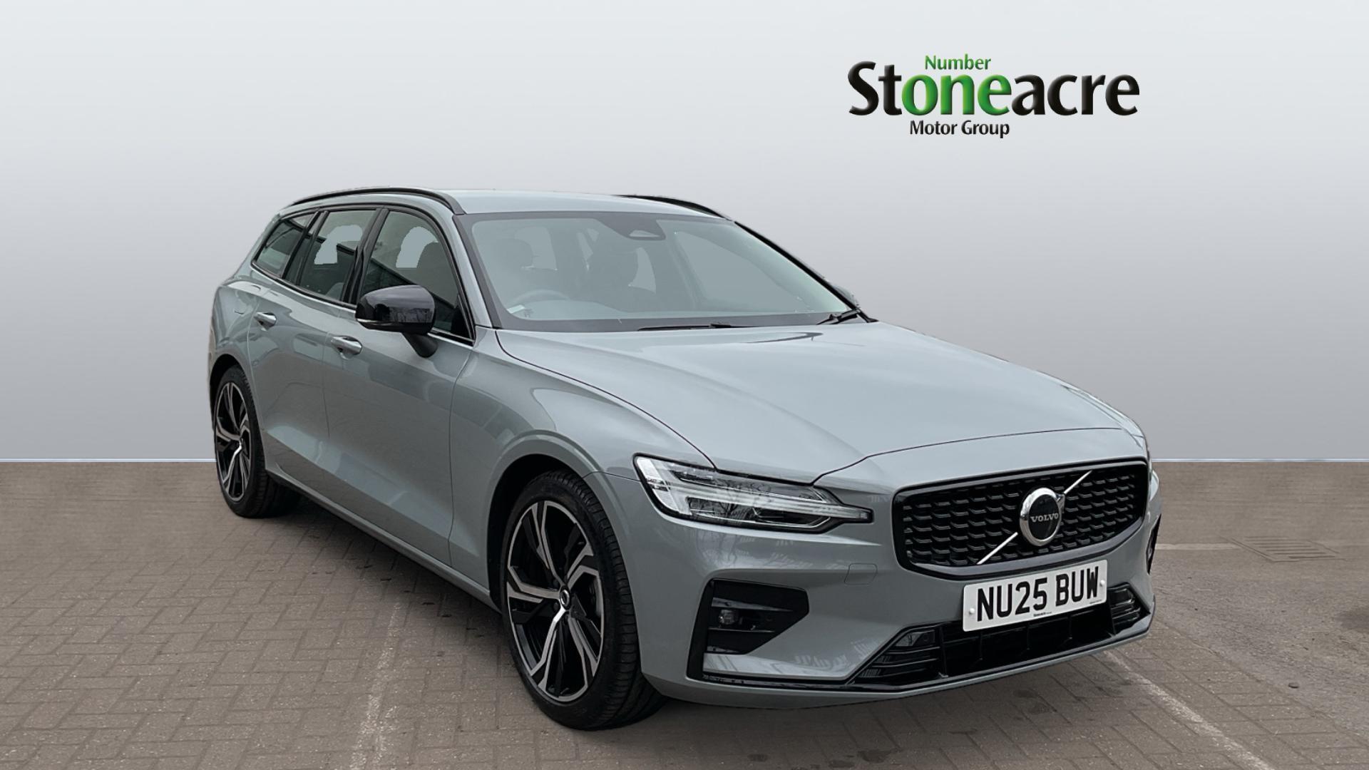 Main listing image - Volvo V60