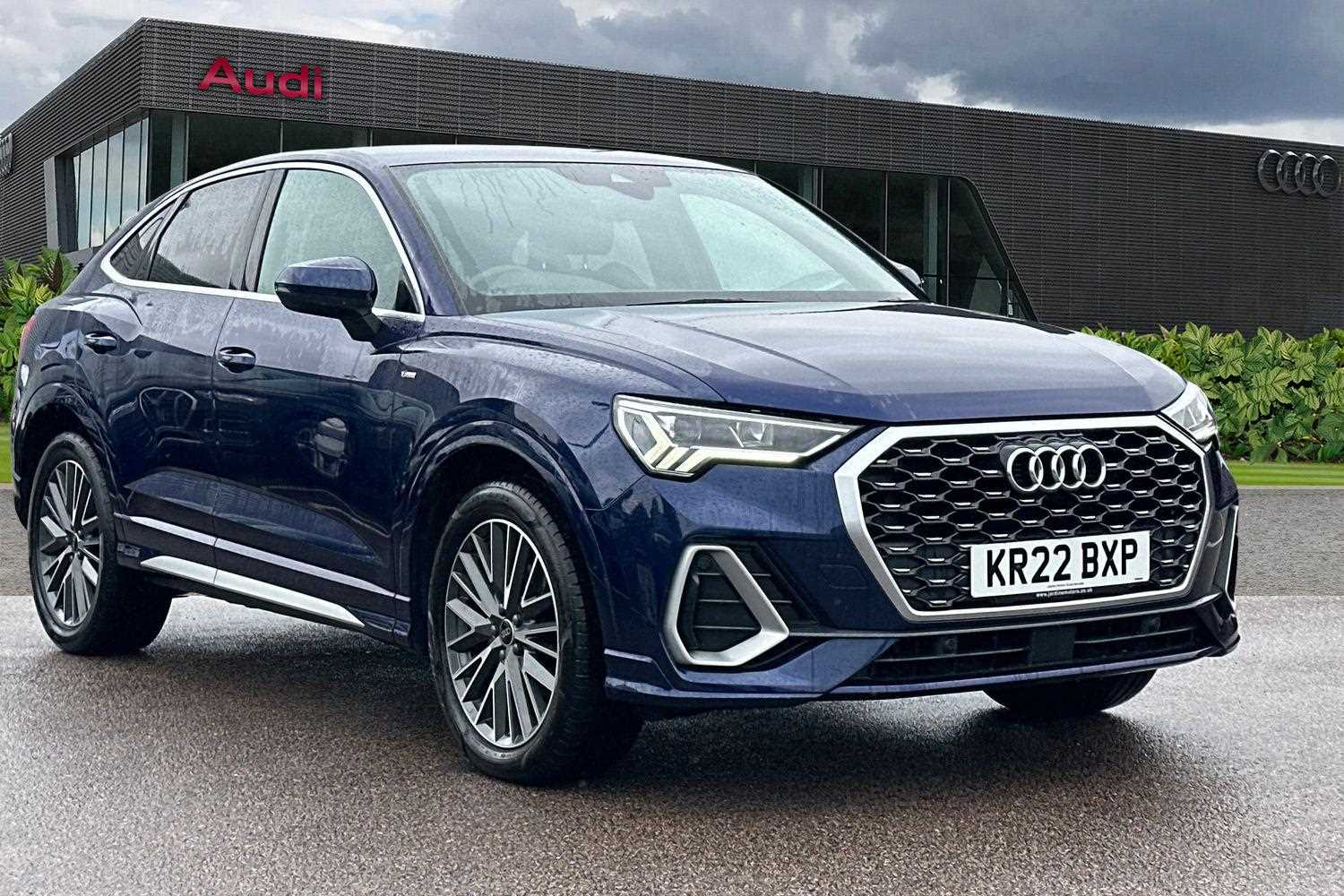 Main listing image - Audi Q3