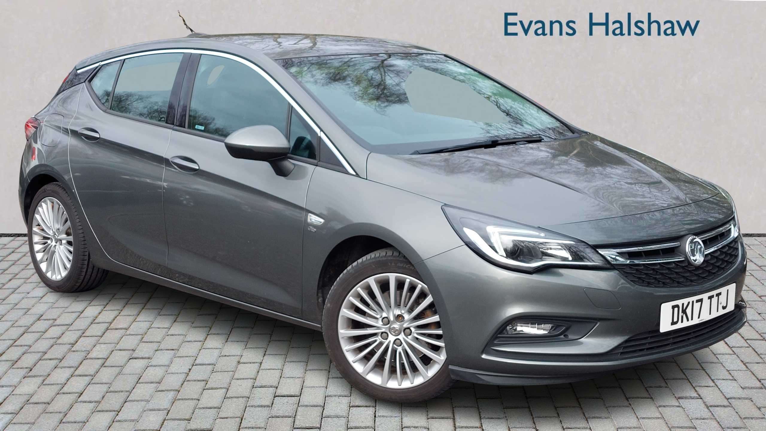 Main listing image - Vauxhall Astra