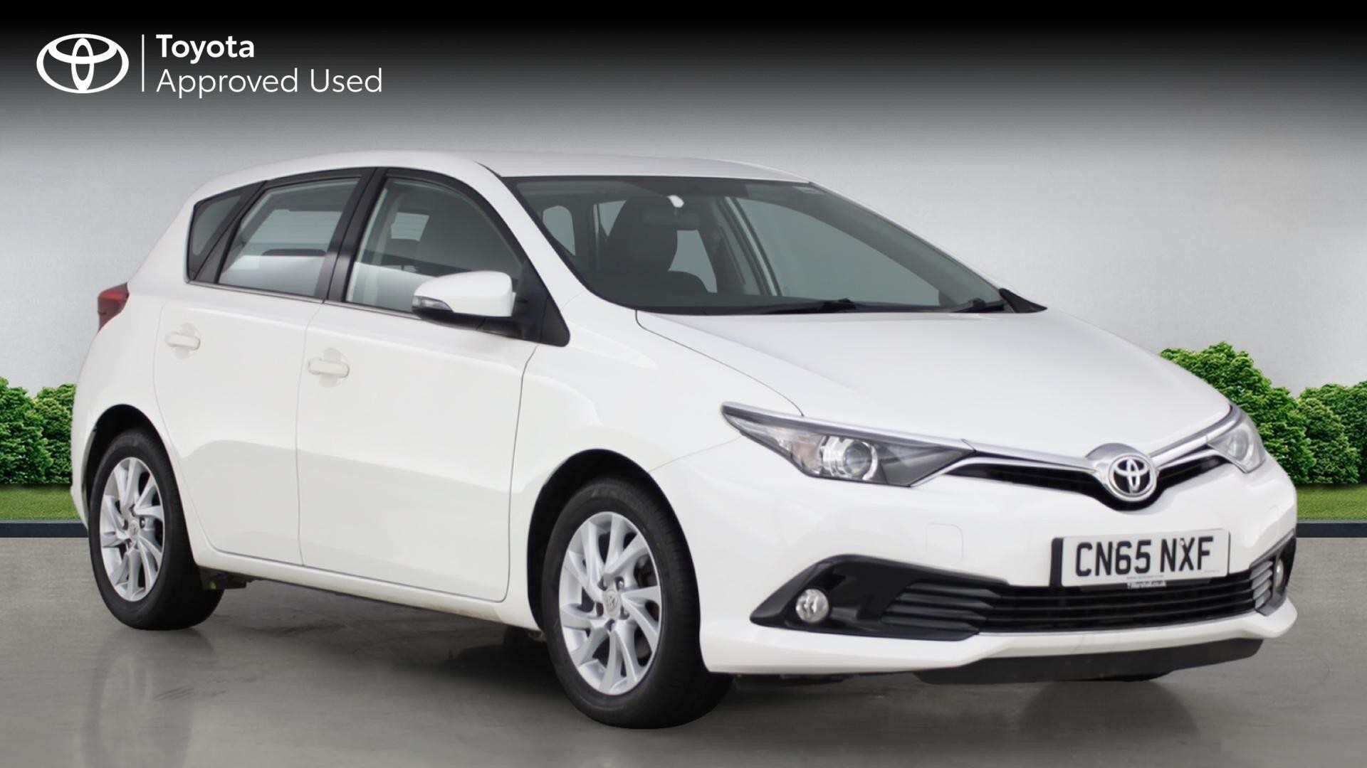 Main listing image - Toyota Auris