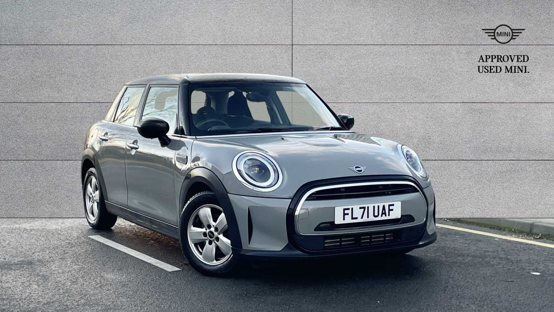 Main listing image - MINI Hatchback 5dr