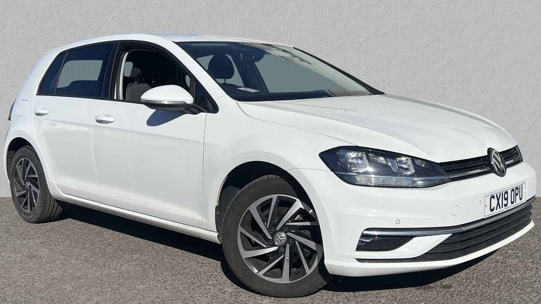 Main listing image - Volkswagen Golf