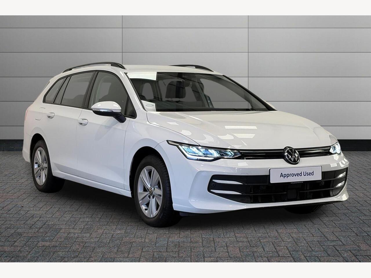 Main listing image - Volkswagen Golf
