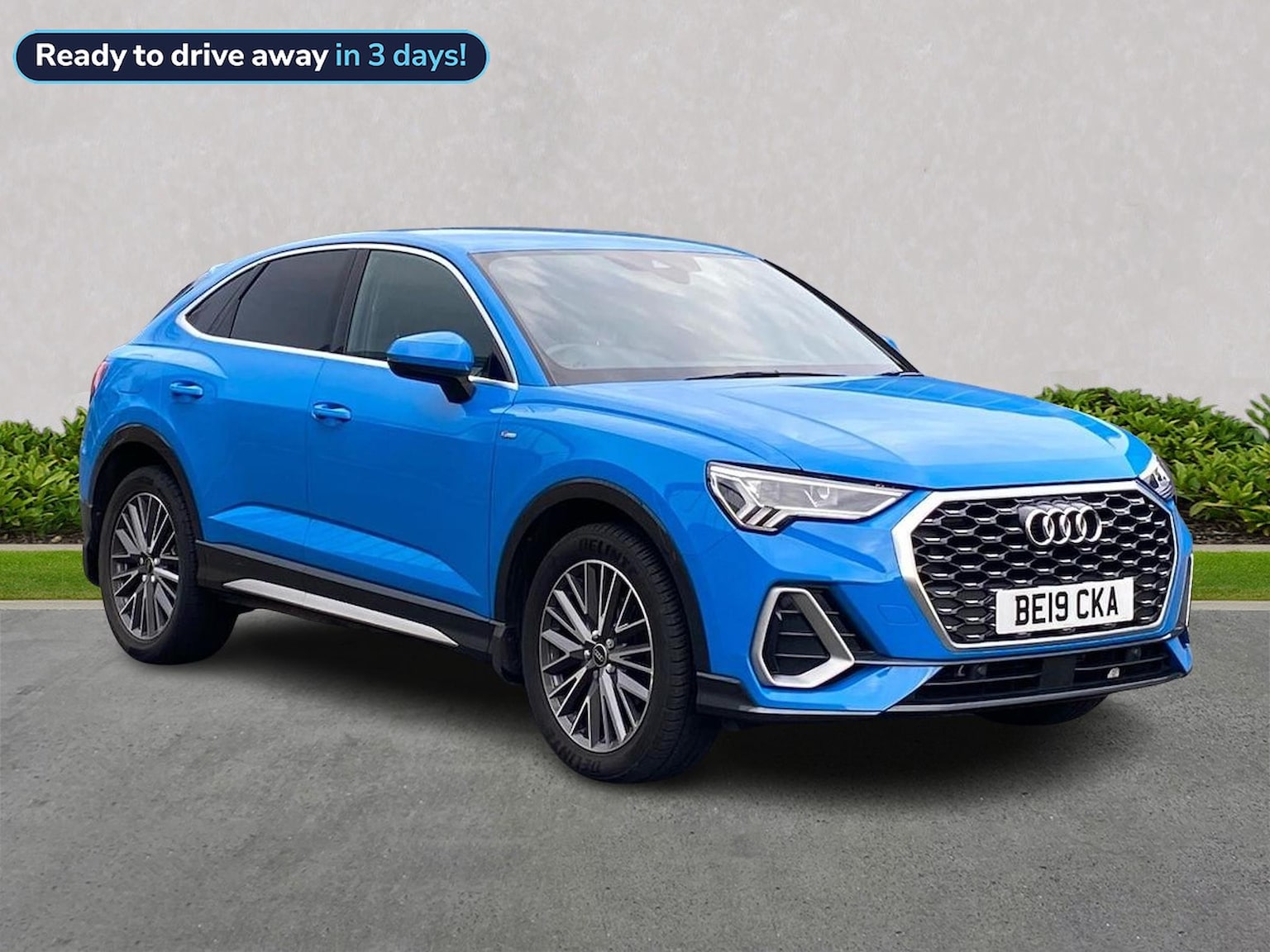 Main listing image - Audi Q3