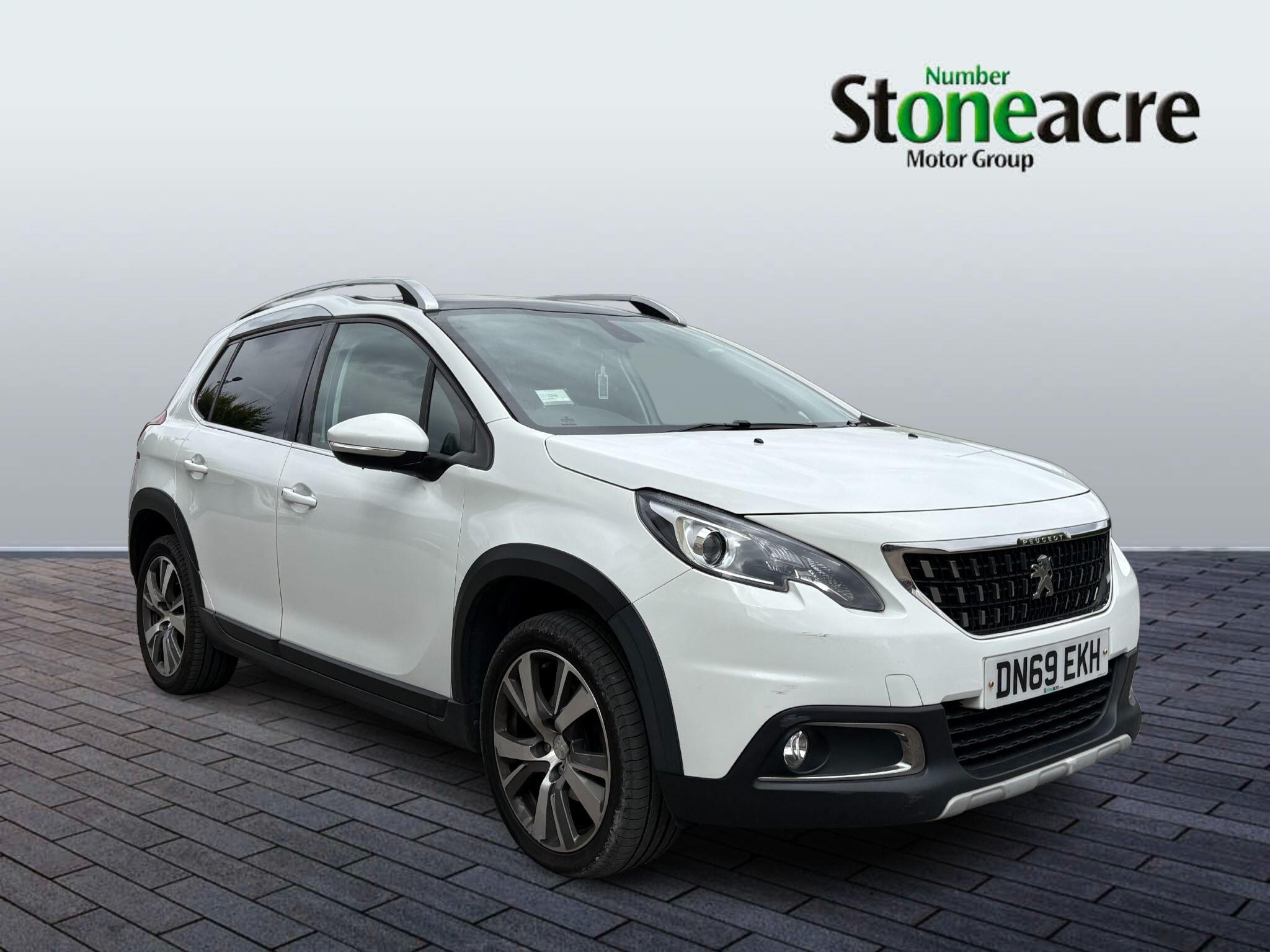Main listing image - Peugeot 2008