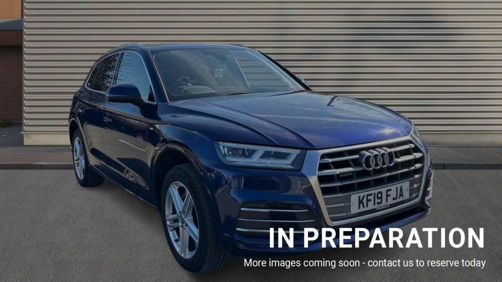 Main listing image - Audi Q5