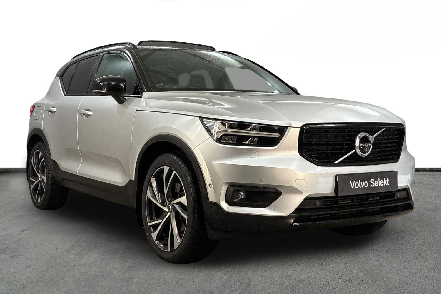 Main listing image - Volvo XC40