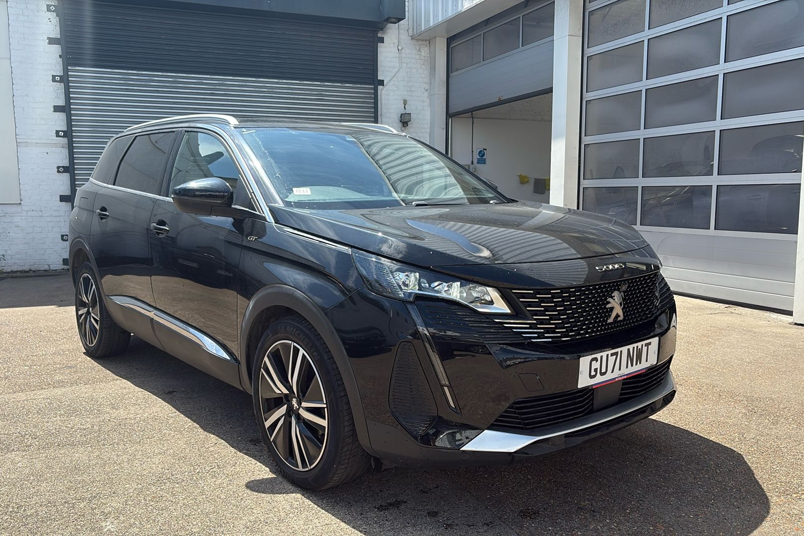 Main listing image - Peugeot 5008