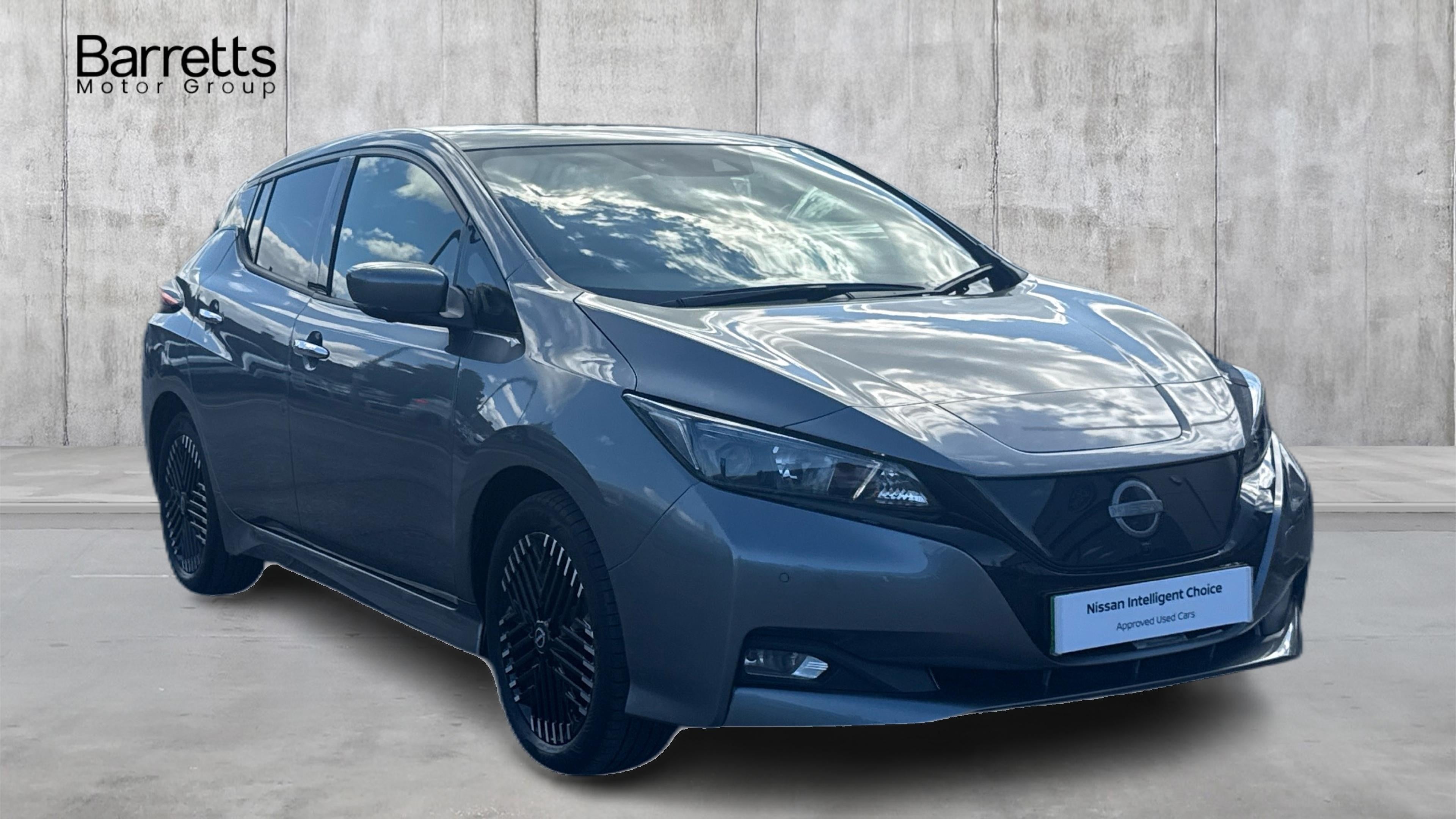 Main listing image - Nissan Leaf
