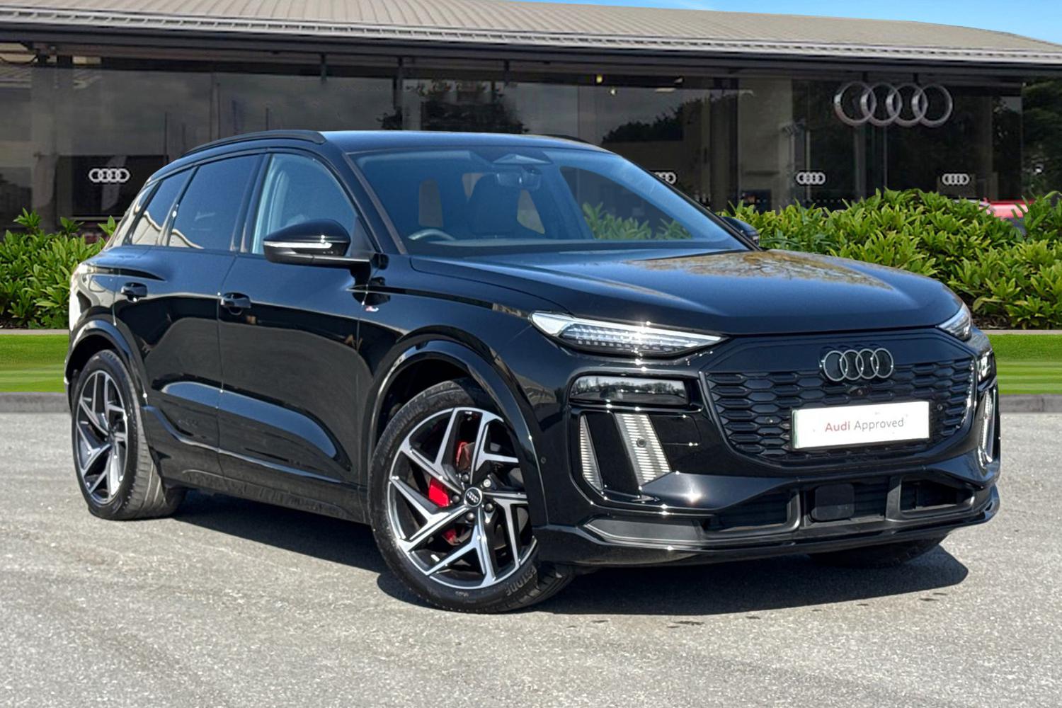 Main listing image - Audi Q6 e-tron