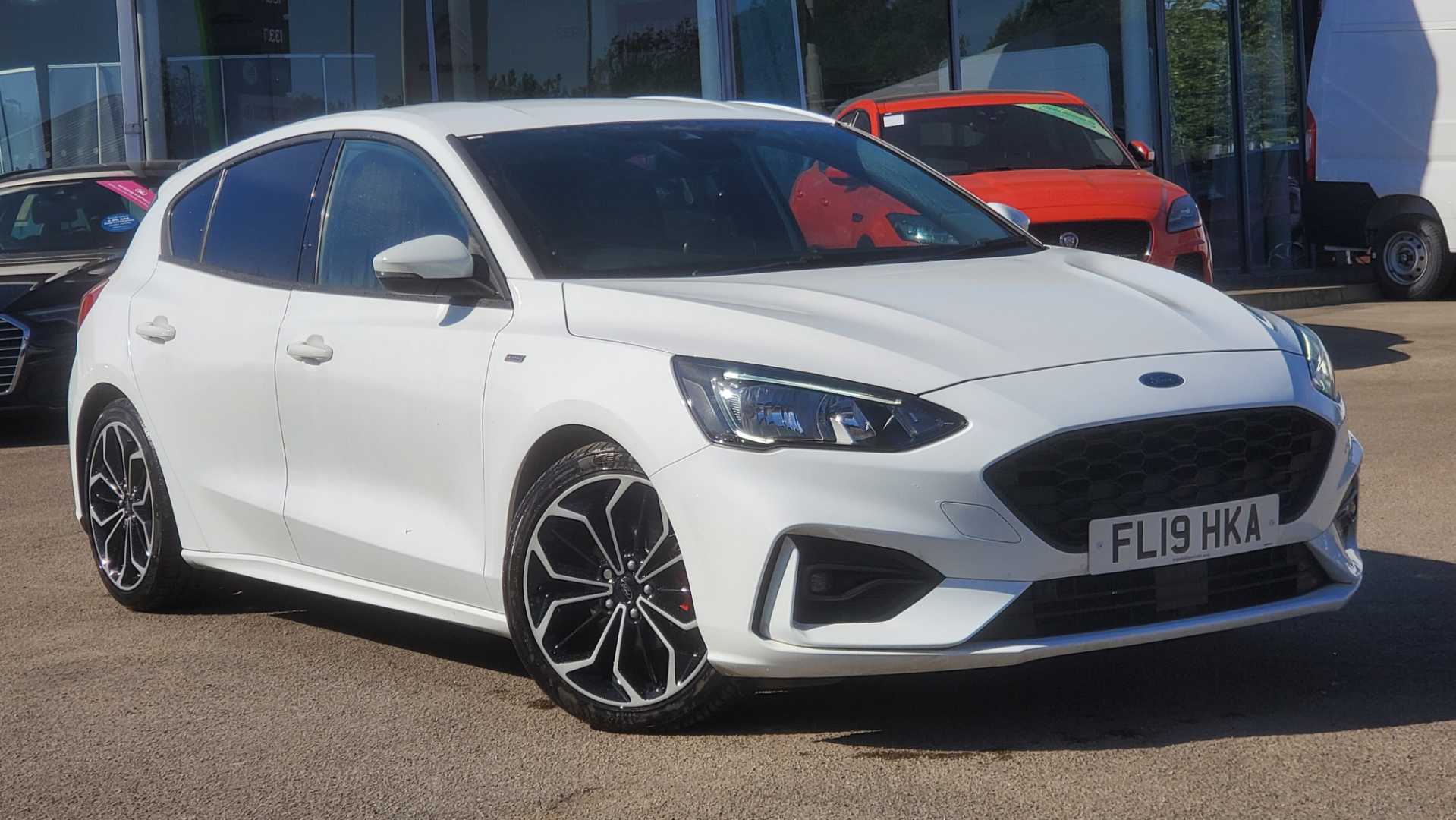 Main listing image - Ford Focus