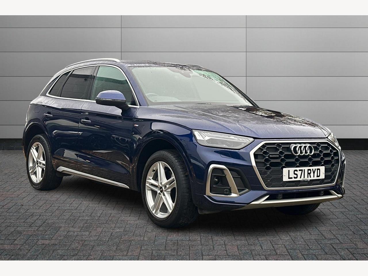 Main listing image - Audi Q5