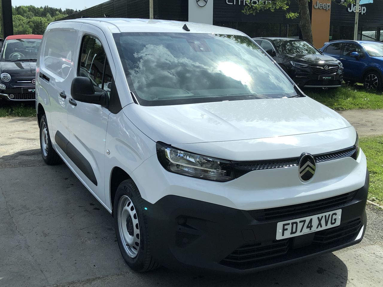 Main listing image - Citroen Berlingo Van