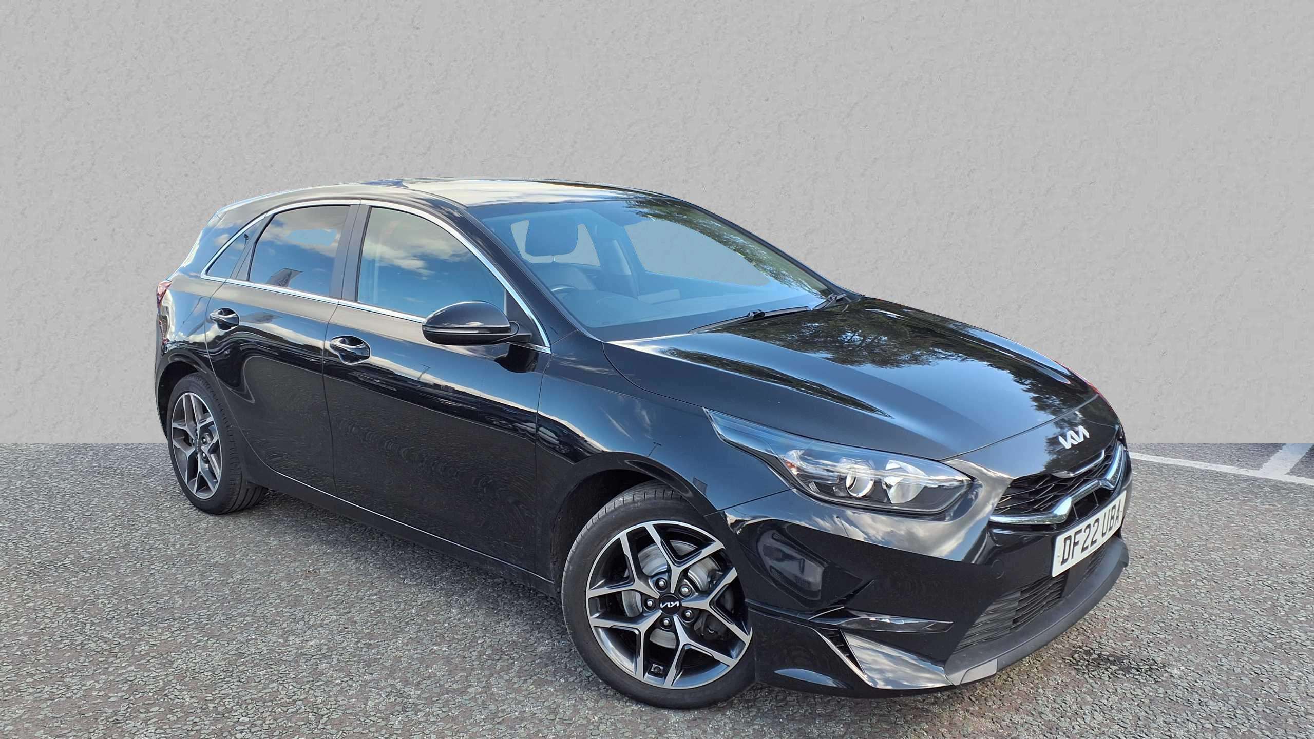Main listing image - Kia Ceed