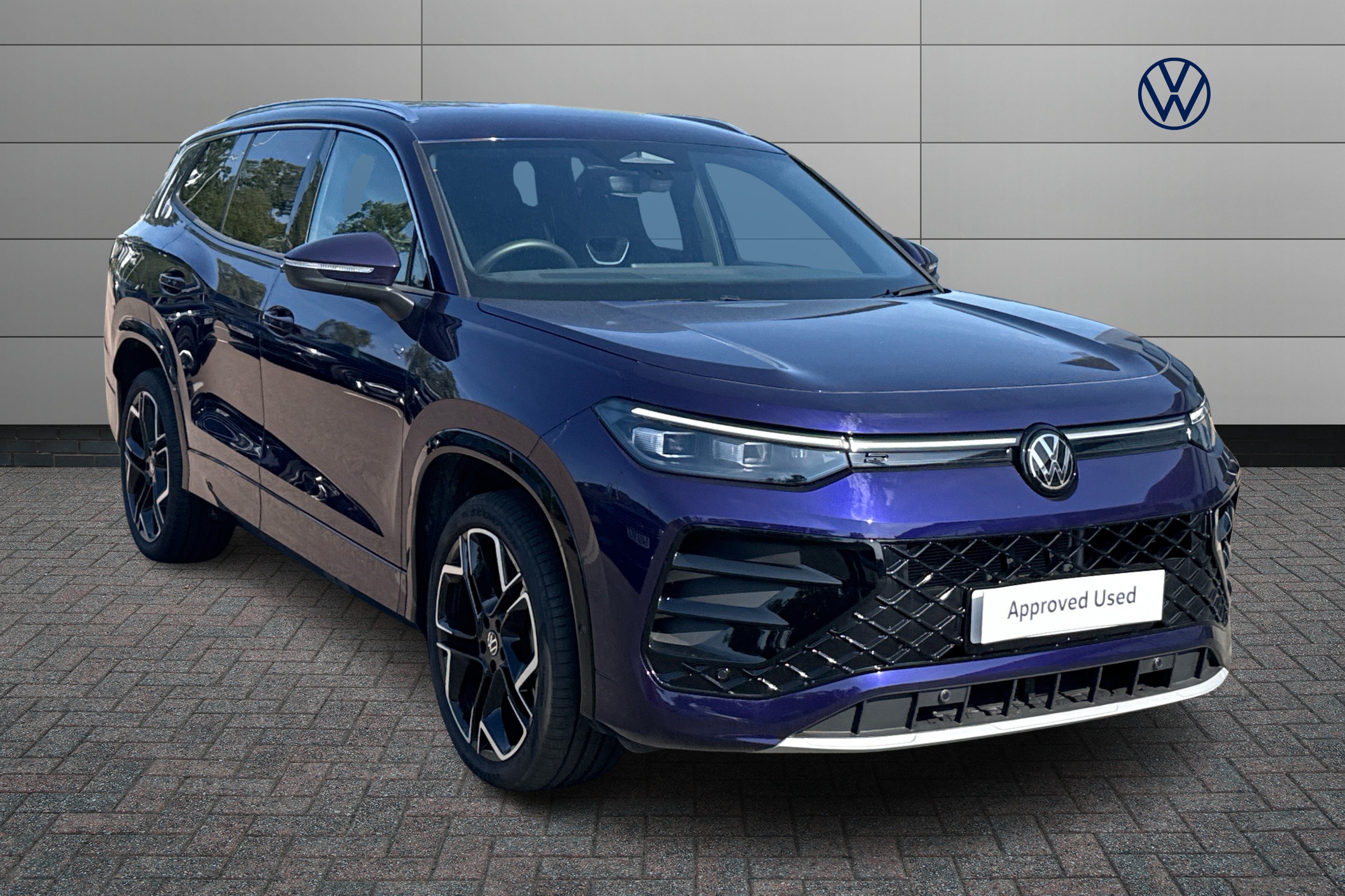 Main listing image - Volkswagen Tayron