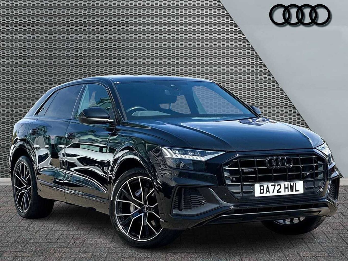 Main listing image - Audi Q8