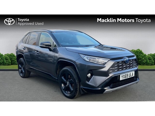 Main listing image - Toyota RAV4