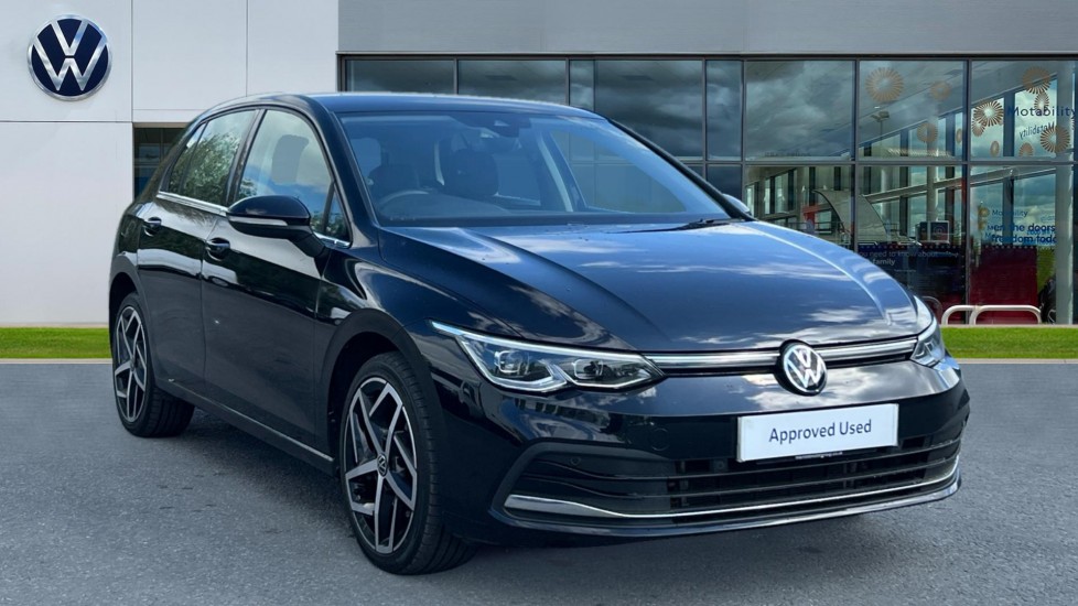 Main listing image - Volkswagen Golf