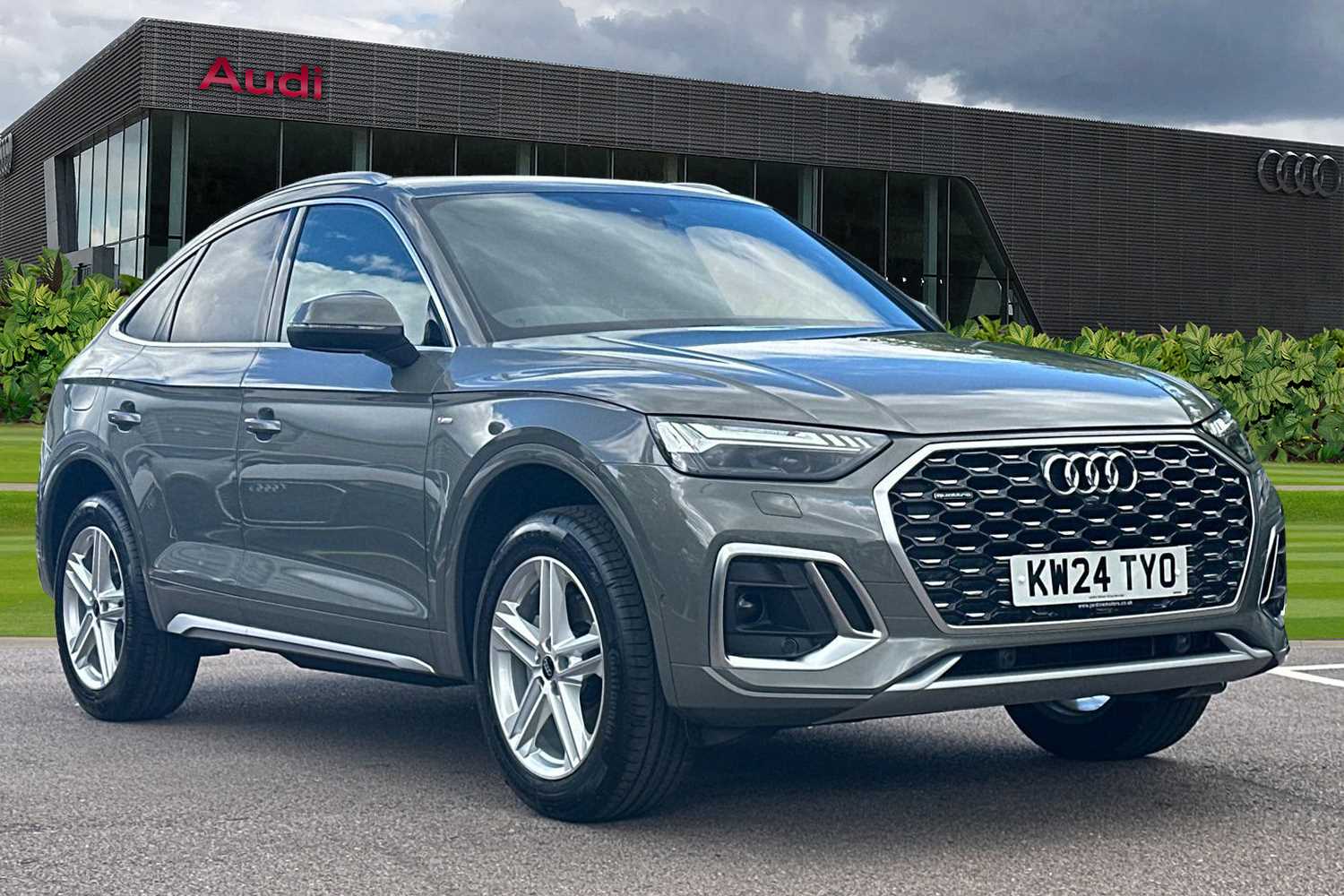 Main listing image - Audi Q5 Sportback