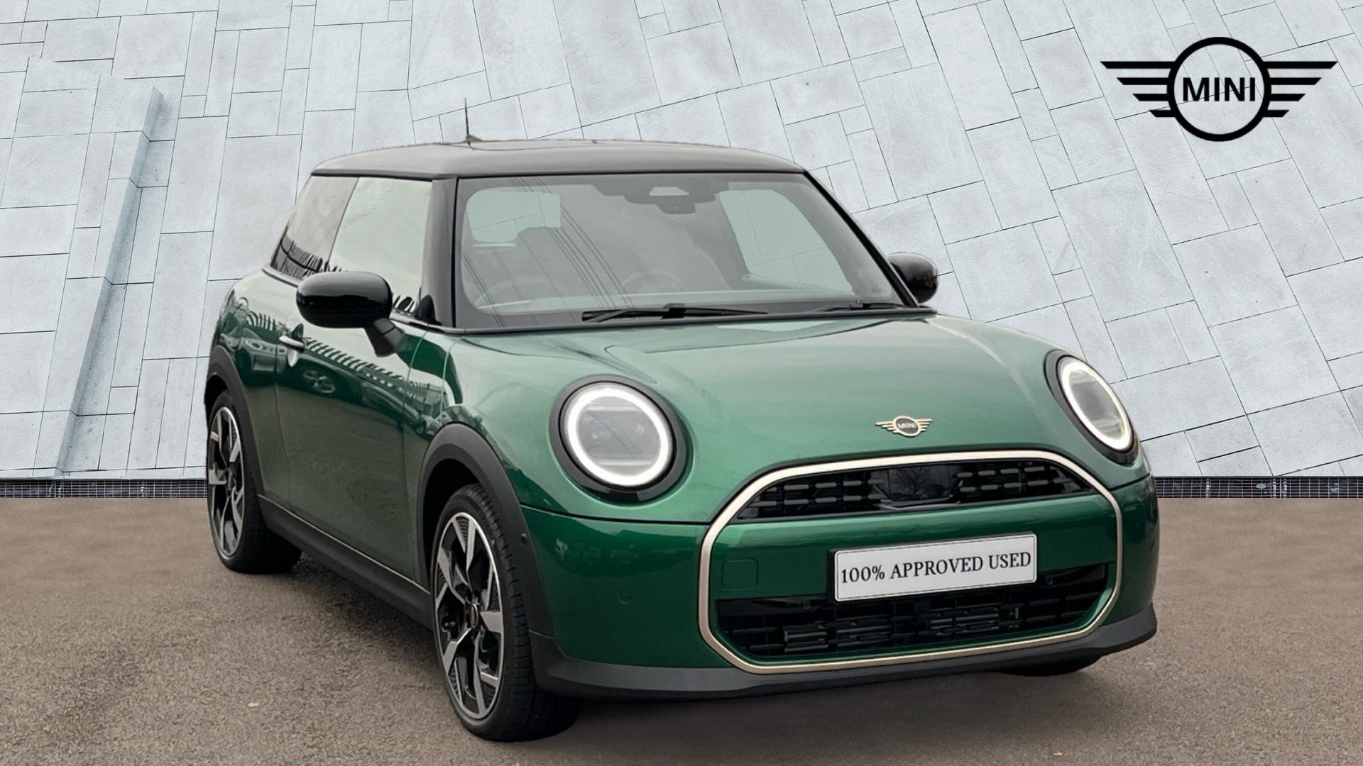 Main listing image - MINI Hatchback