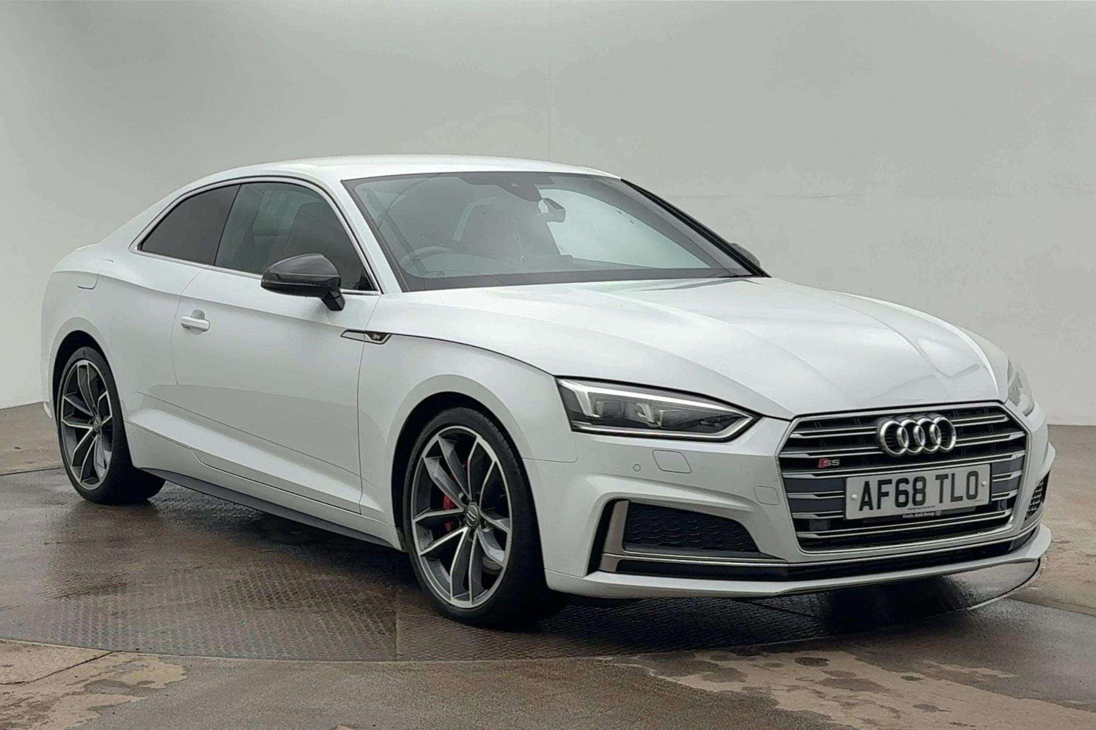 Main listing image - Audi S5