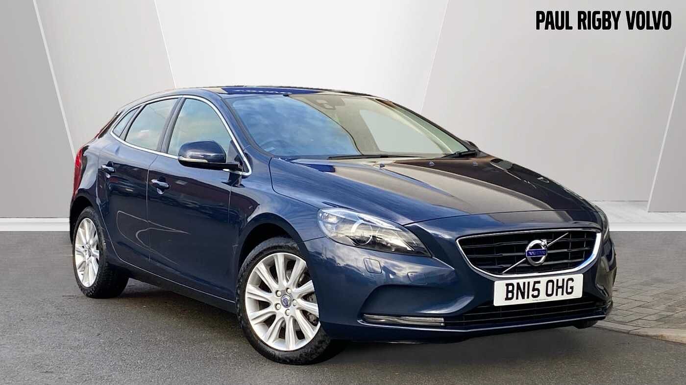 Main listing image - Volvo V40