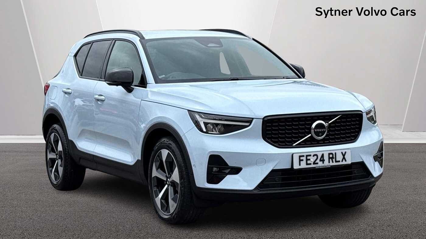 Main listing image - Volvo XC40