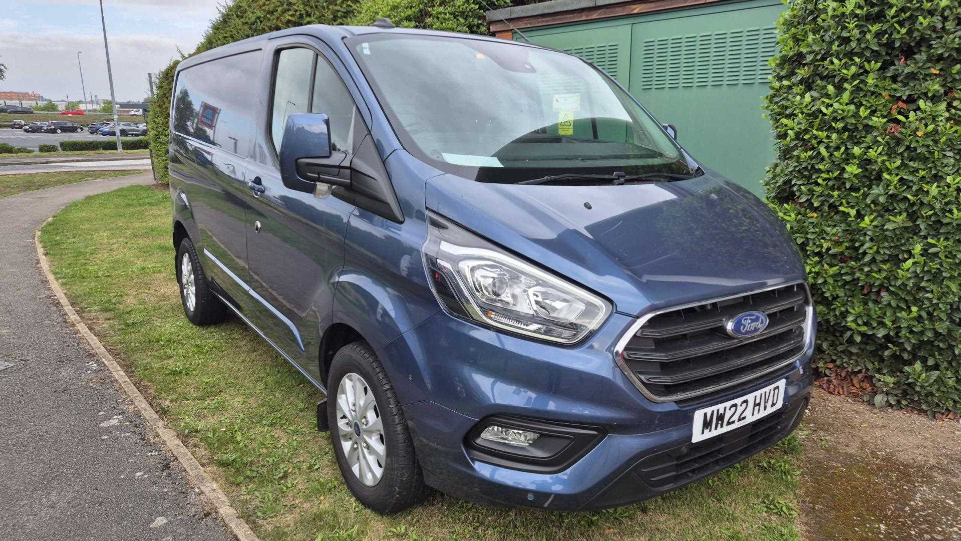 Main listing image - Ford Transit Custom
