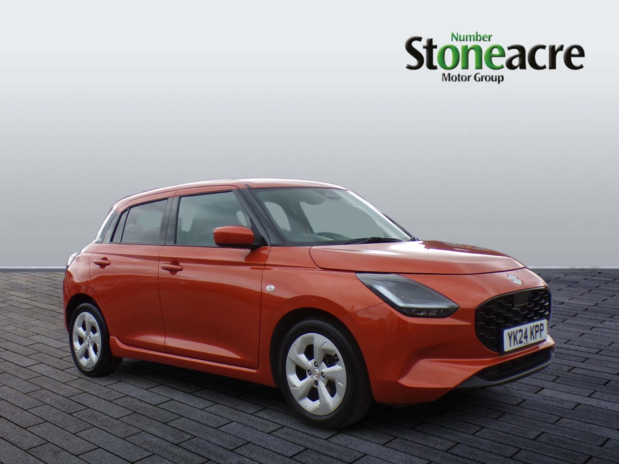 Main listing image - Suzuki Swift